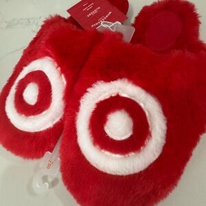 Red and White Adults Sz small 5/6 Fuzzy Slippers